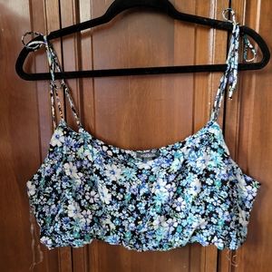 Wild fable blue floral crop top XL